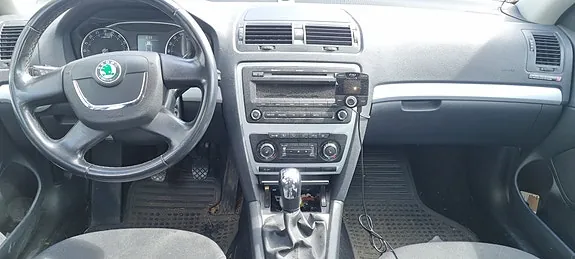 Skoda Octavia 2011 photo 5