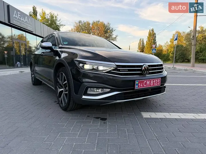 Volkswagen Passat Alltrack 2021 photo 2