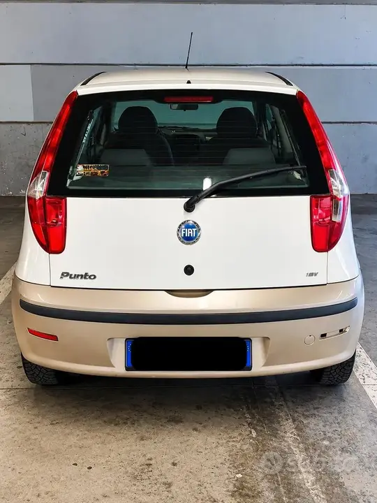 Fiat Punto 2003 photo 2