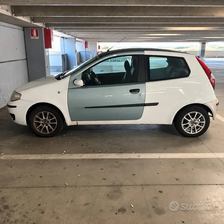 Fiat Punto 2003 photo 4