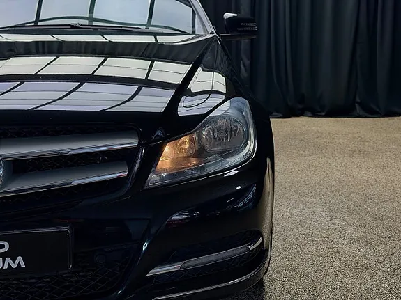 Mercedes-Benz C250 2012 photo 5