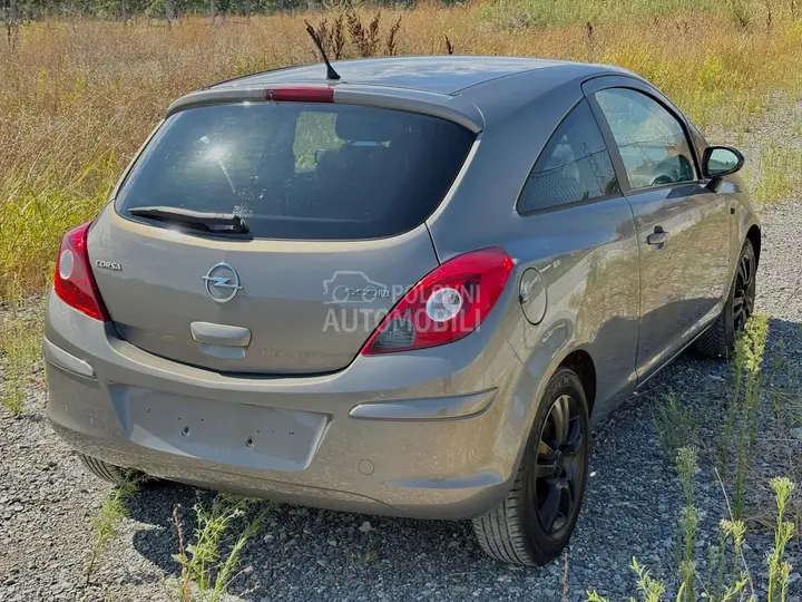Opel Corsa D 2011 photo 4