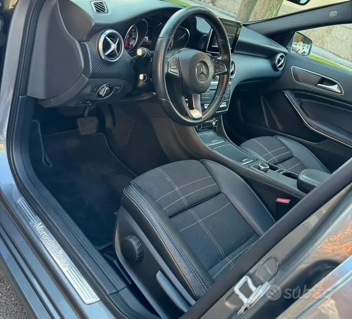 Mercedes-Benz A-Class 2016 photo 5