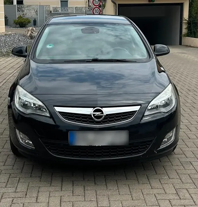 Opel Astra J