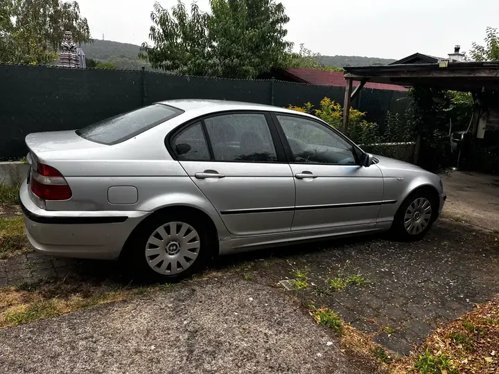BMW 3 Series 2002 photo 2