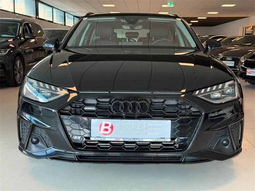 Audi A4 2023 photo 2