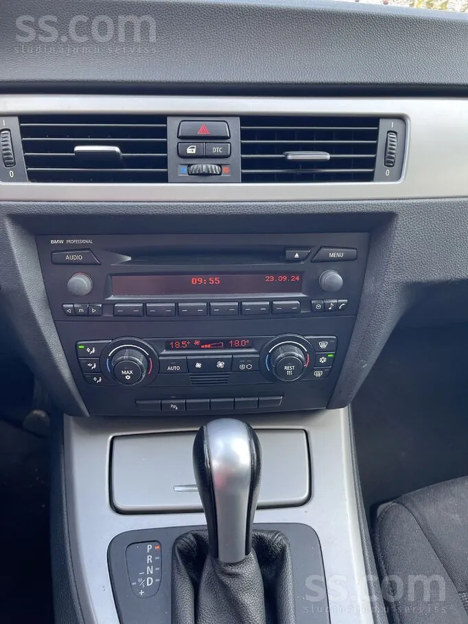 BMW 318 2006 photo 5