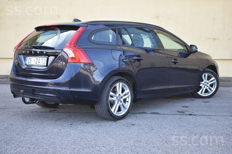 Volvo V60 2017 photo 2