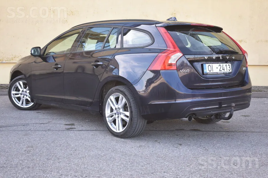 Volvo V60 2017 photo 5
