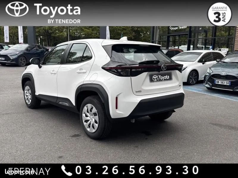 Toyota Yaris Cross 2025 photo 3