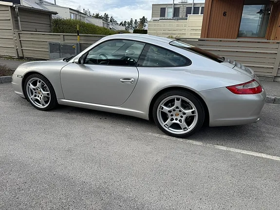 Porsche 911 Carrera