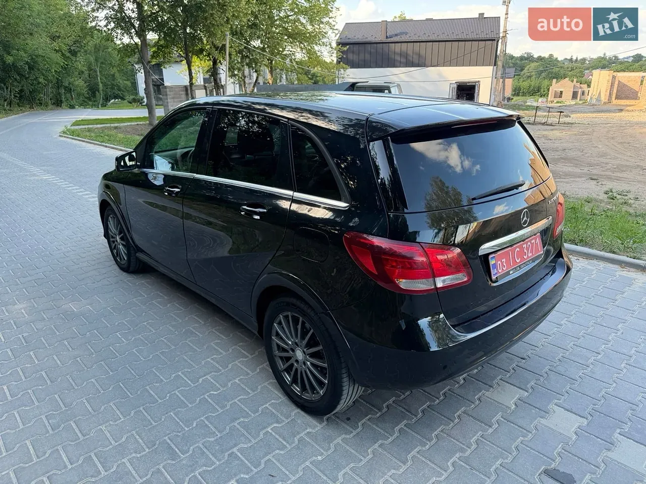 Mercedes-Benz B-Class 2015 photo 5