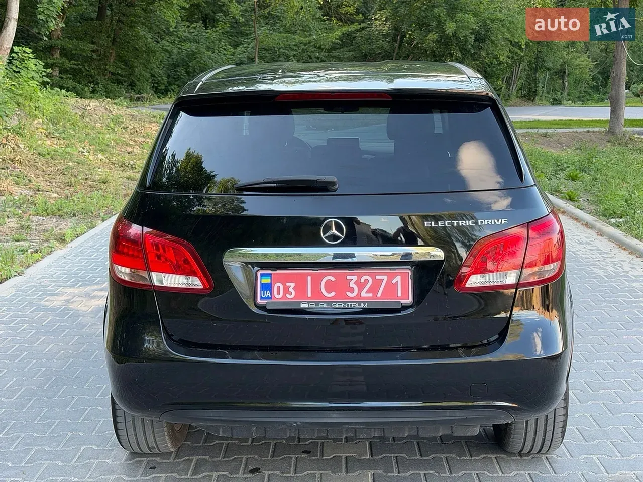 Mercedes-Benz B-Class 2015 photo 4