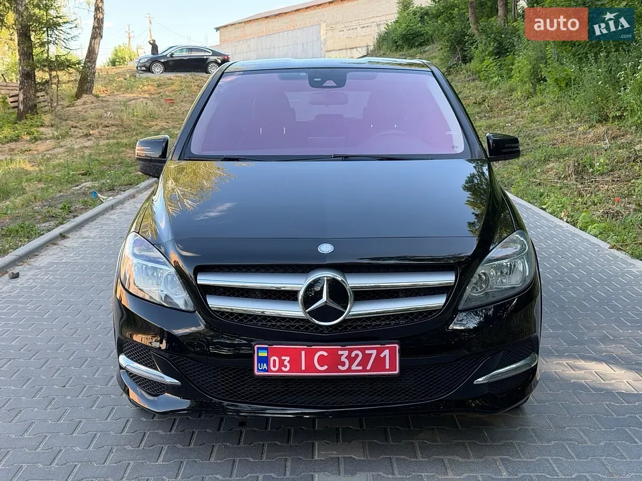 Mercedes-Benz B-Class 2015 photo 3