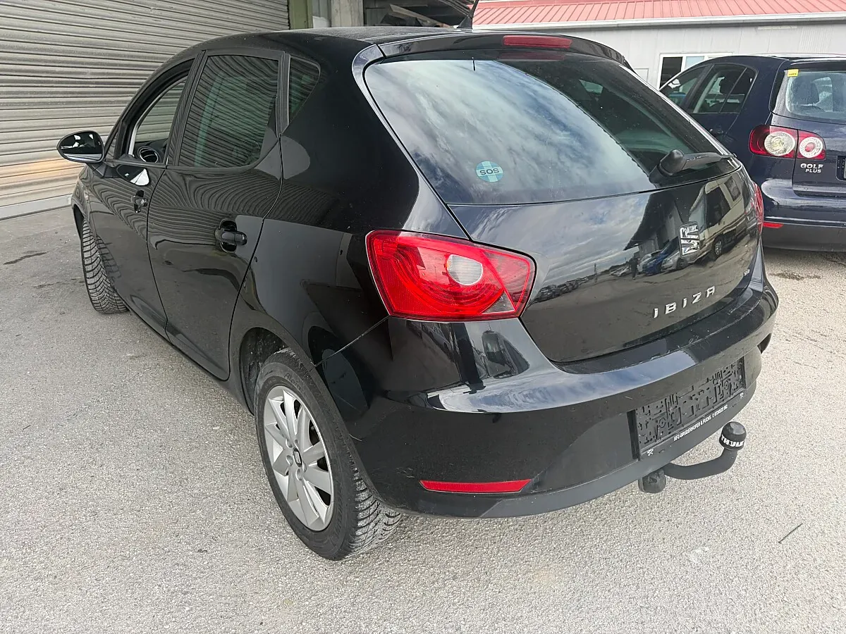 Seat Ibiza 2014 photo 3