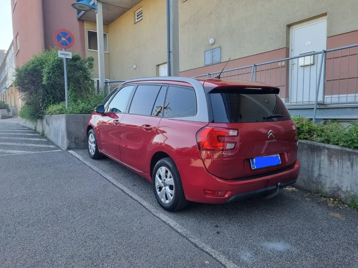 Citroen Grand C4 Picasso 2016 photo 2