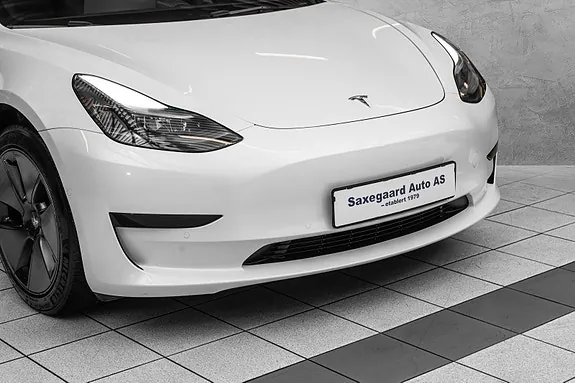 Tesla Model 3 2022 photo 3