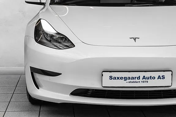 Tesla Model 3 2022 photo 2