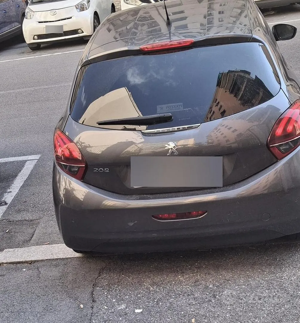 Peugeot 208 2019 photo 2