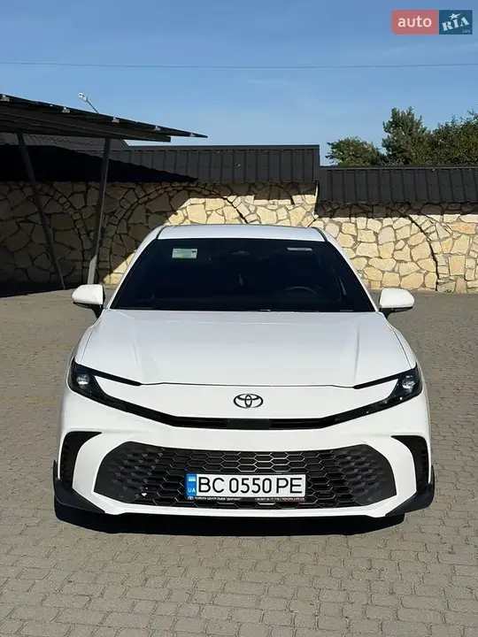 Toyota Camry 2025 photo 3