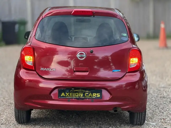 Nissan Micra 2014 photo 5