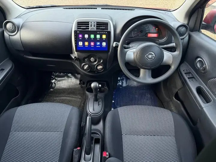 Nissan Micra 2014 photo 2