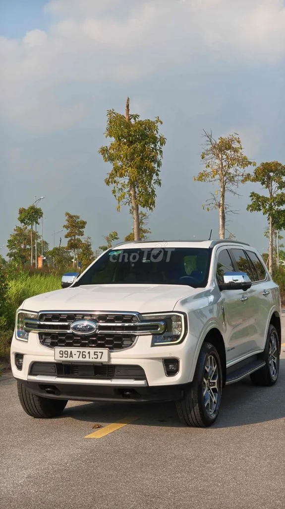 Ford Everest 2024 photo 2