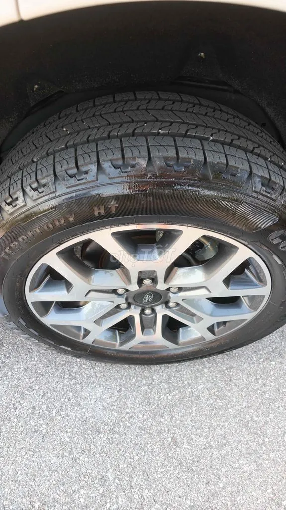 Ford Everest 2024 photo 4