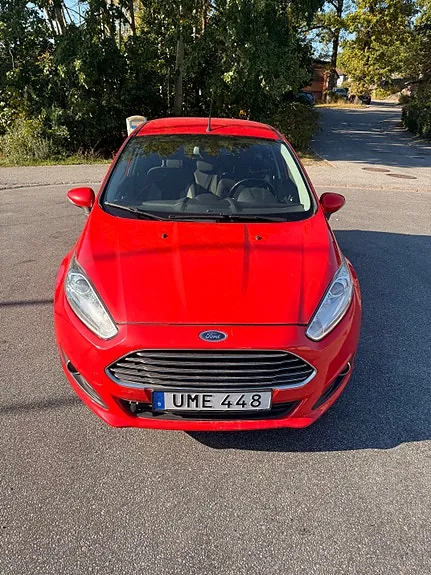 Ford Fiesta 2015 photo 2