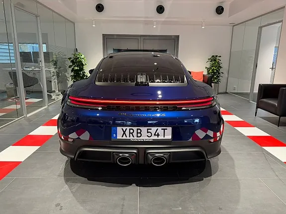 Porsche 911 Carrera 4 Gts 2026 photo 4