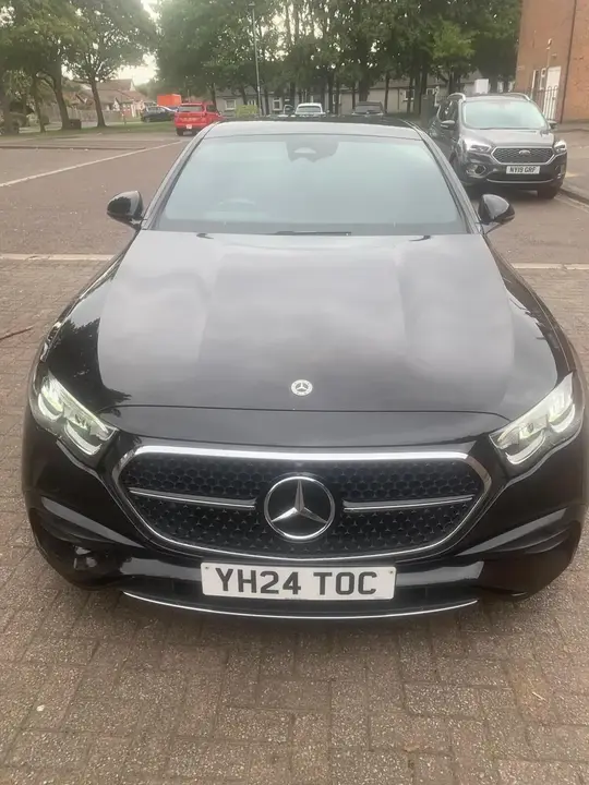 Mercedes-Benz E-Class 2024 photo 2