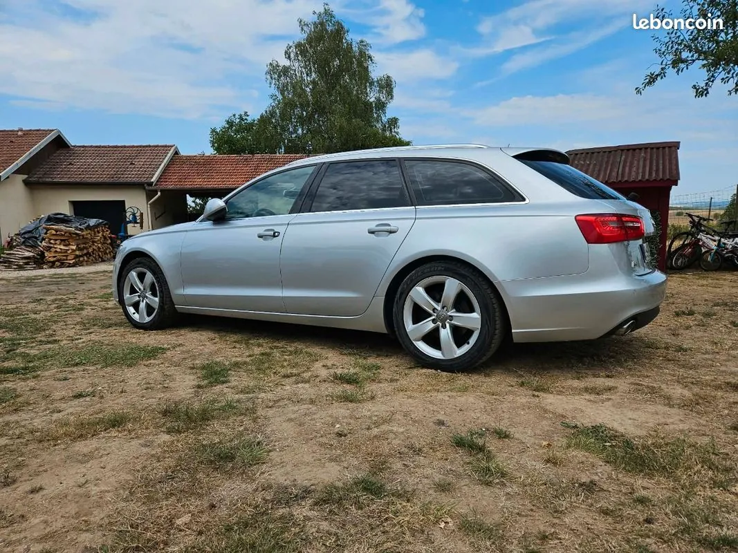 Audi A6 2012 photo 2
