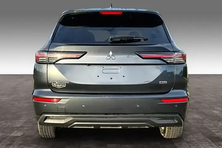 Mitsubishi Outlander 2025 photo 4