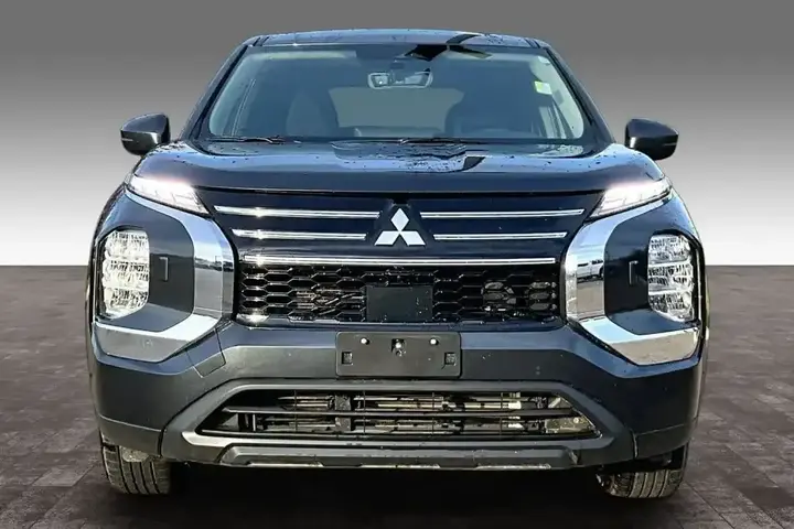 Mitsubishi Outlander 2025 photo 3