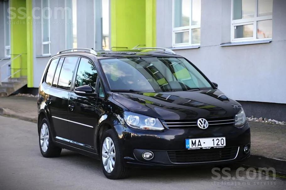 Volkswagen Touran 2010 photo 4