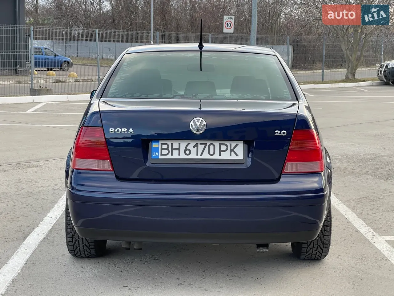 Volkswagen Bora 2000 photo 4