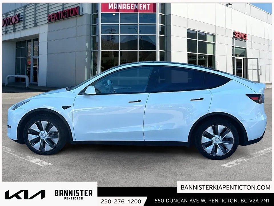 Tesla Model Y 2023 photo 5