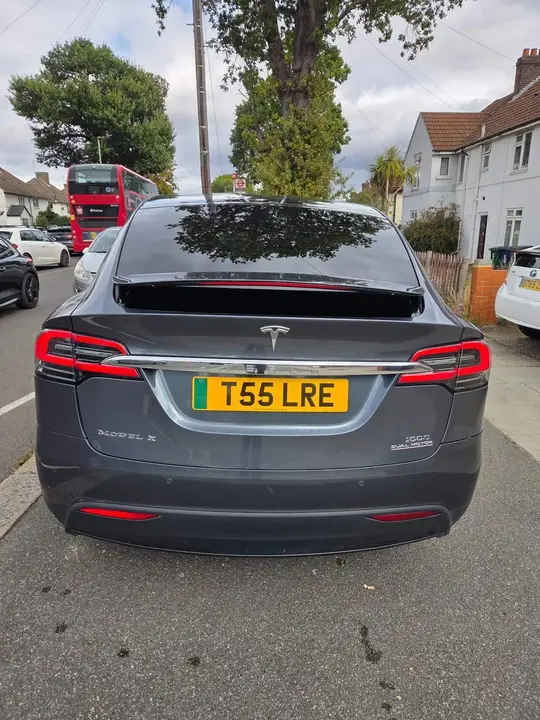 Tesla Model X 2020 photo 2
