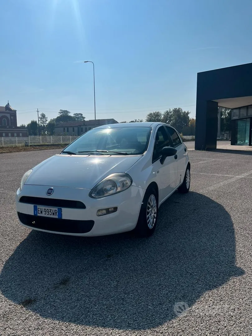 Fiat Punto 2014 photo 2