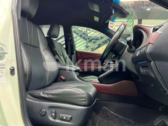 Toyota Harrier 2014 photo 4