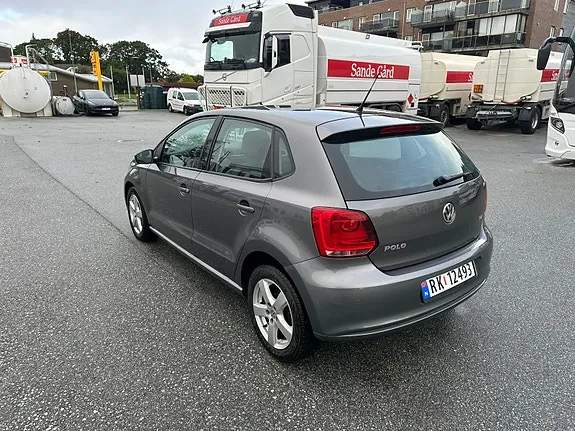 Volkswagen Polo 2010 photo 4