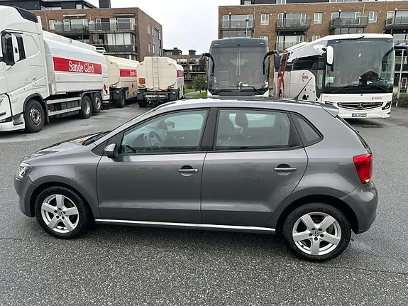 Volkswagen Polo 2010 photo 3