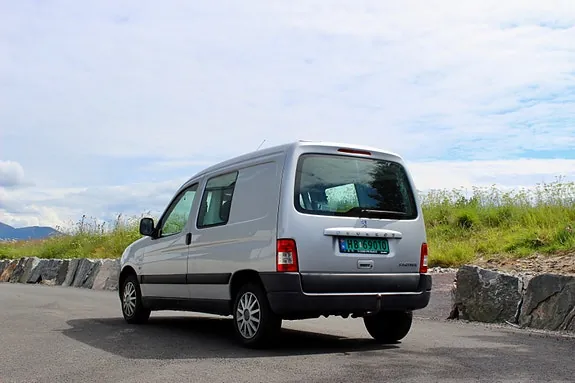 Peugeot Partner 2008 photo 2