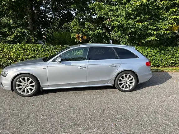 Audi A4 2015 photo 2