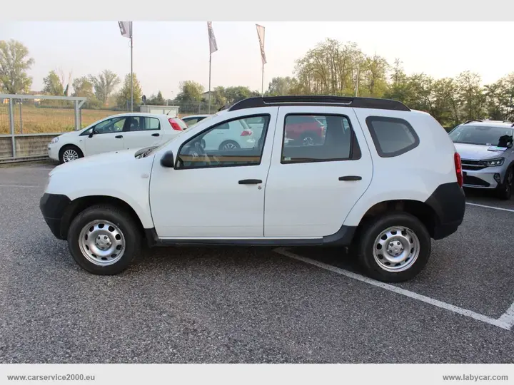 Dacia Duster 2012 photo 4