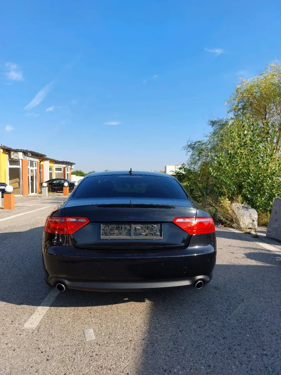 Audi A5 2008 photo 2