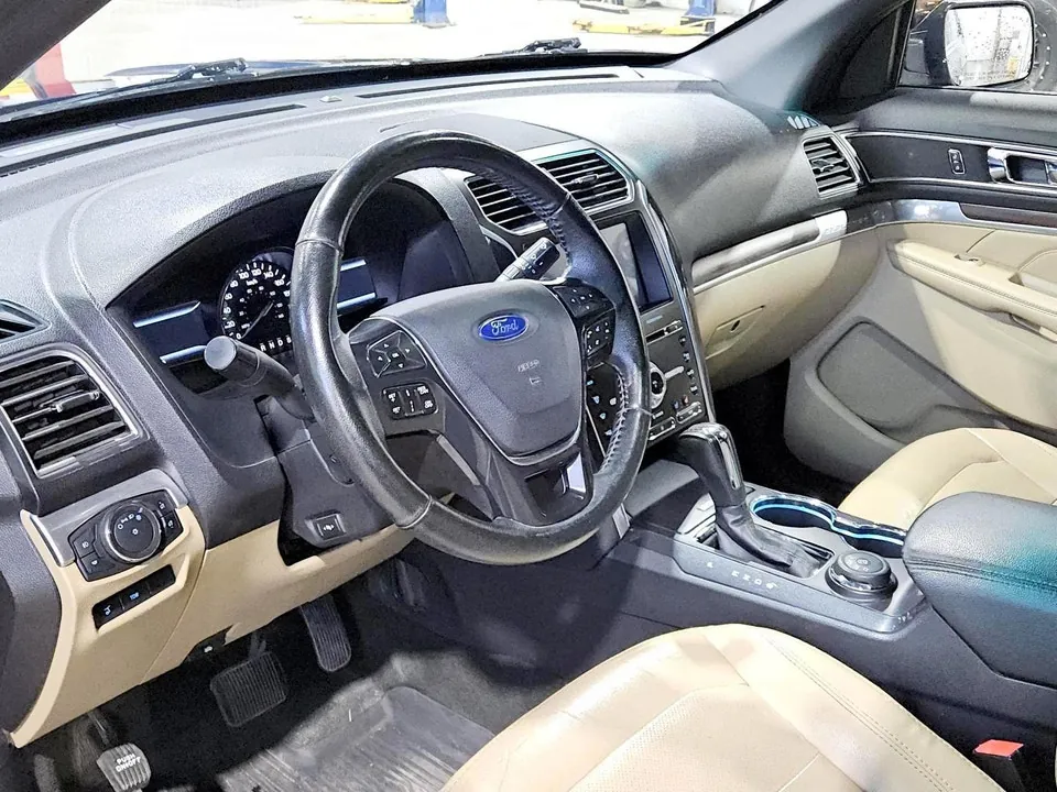 Ford Explorer 2017 photo 5