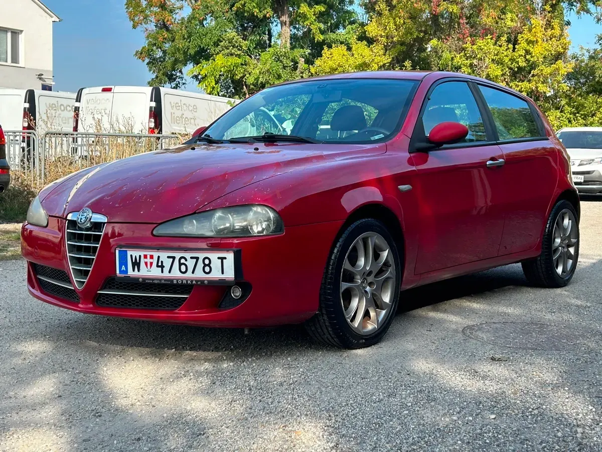 Alfa Romeo 147 2007 photo 2