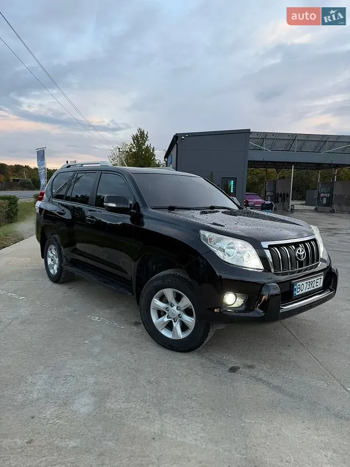 Toyota Land Cruiser Prado 2010 photo 4