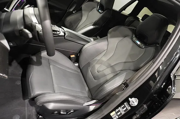 BMW 550E 2026 photo 4